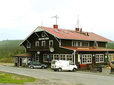 Reference na barvu FEST-B