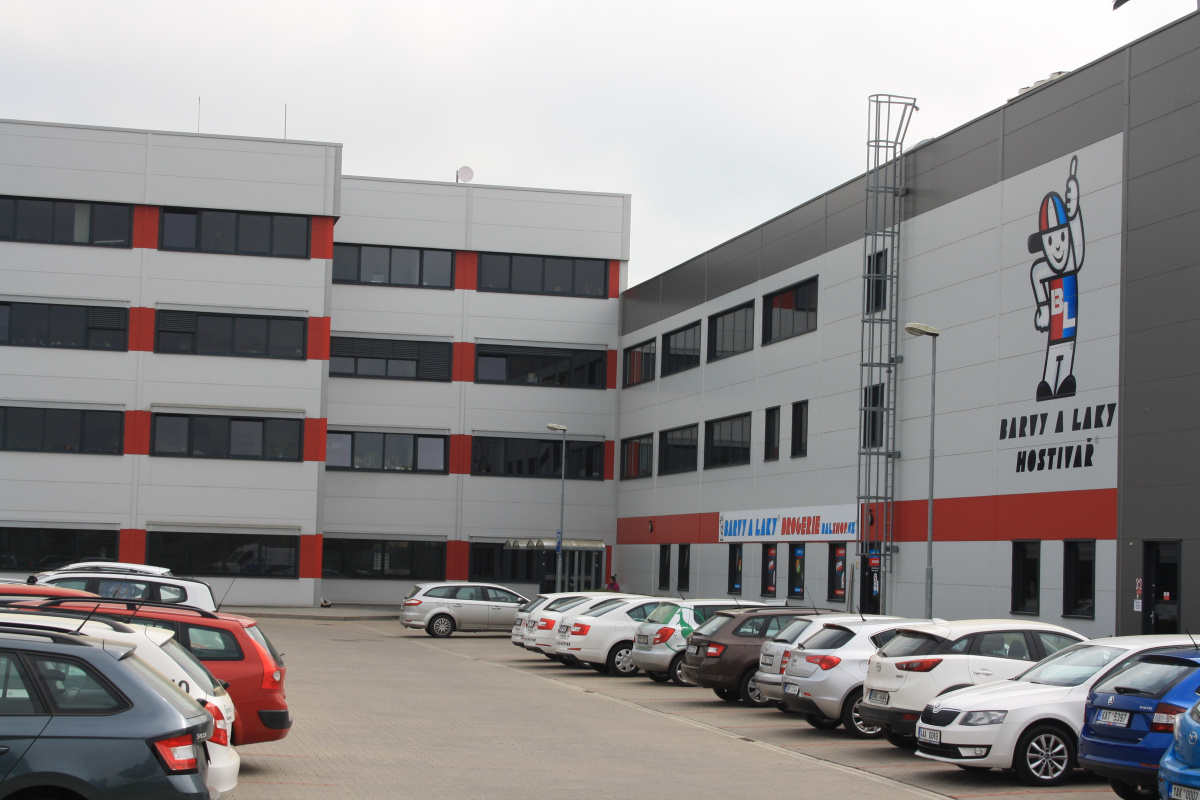 VELKOOBCHOD BARVY A LAKY