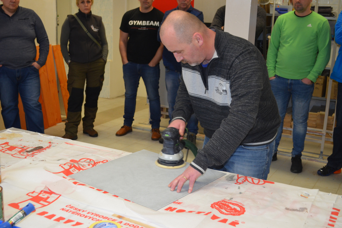 Produktová školení BARVY A LAKY TELURIA ve Skrchově