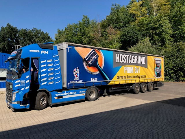 Další kamion v našich barvách!
