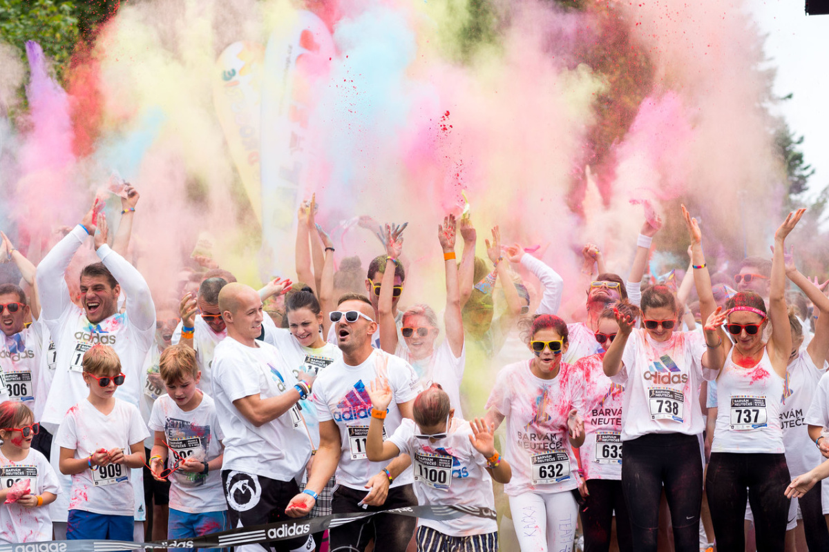 ŠŤASTNÍ A BAREVNÍ !