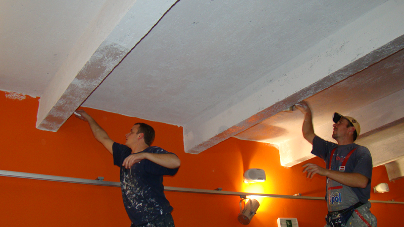 Aplikace malířských barev REMAL EFEKT ve FITCENTRU AURA ve Frenštátě p. Radhoštěm