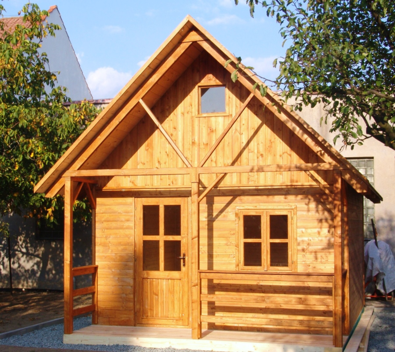 Nátěry zahradních domků a chat