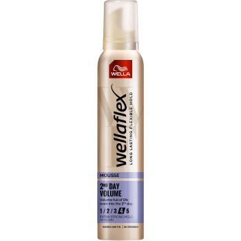 Wellaflex tužidlo na vlasy Volume Extra strong (4), 200 ml