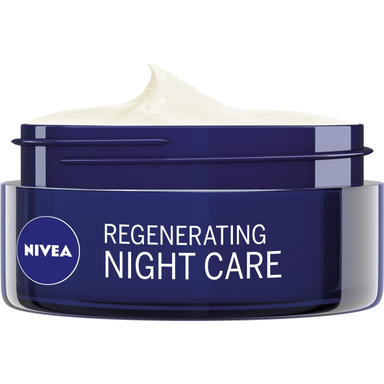 Nivea Essentials Moisture Boost zvláčňující noční krém, 50 ml