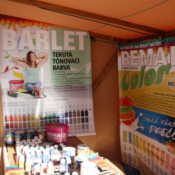 BARVY A LAKY  NA VÁCLAVSKÉM NÁMĚSTÍ