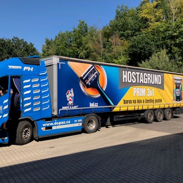 Další kamion v našich barvách!