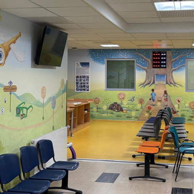 Svět v nemocnici může být pohádkově barevný!