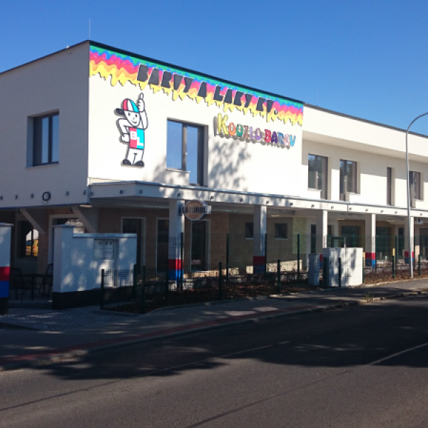 NOVÁ PRODEJNA prodejní sítě KOUZLO BAREV V KARLOVÝCH VARECH