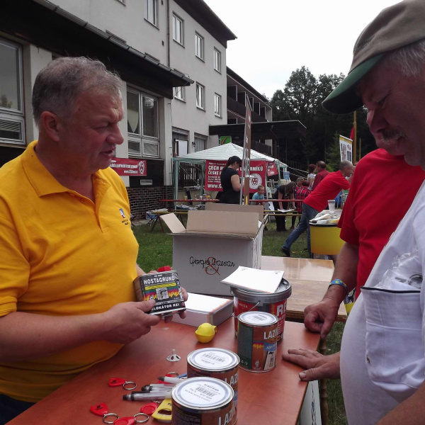 NEFORMÁLNÍ SETKÁNÍ ČLENŮ CECHU MALÍŘŮ, LAKÝRNÍKŮ A TAPETÁŘŮ ČR VE VIZOVICÍCH