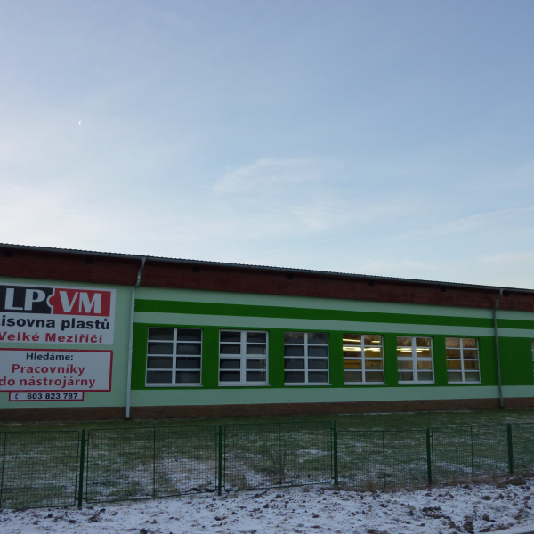 Rekonstrukce budovy v areálu firmy Lisovna plastů s.r.o. ve Velkém Meziříčí