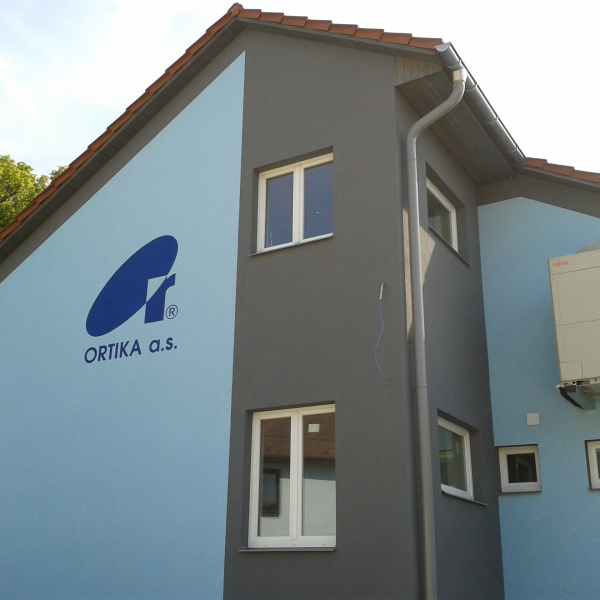 Rekonstrukce fasády budovy firmy ORTIKA, a.s.