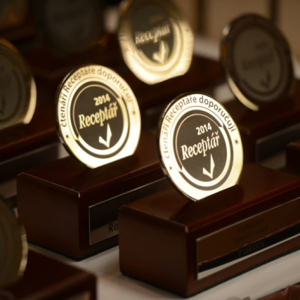 BARVY A LAKY  HOSTIVAŘ, a.s. obhájily první příčku v anketě "Čtenáři Receptáře doporučují"